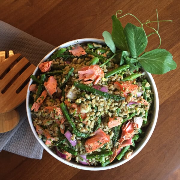 farro asparagus salmon salad