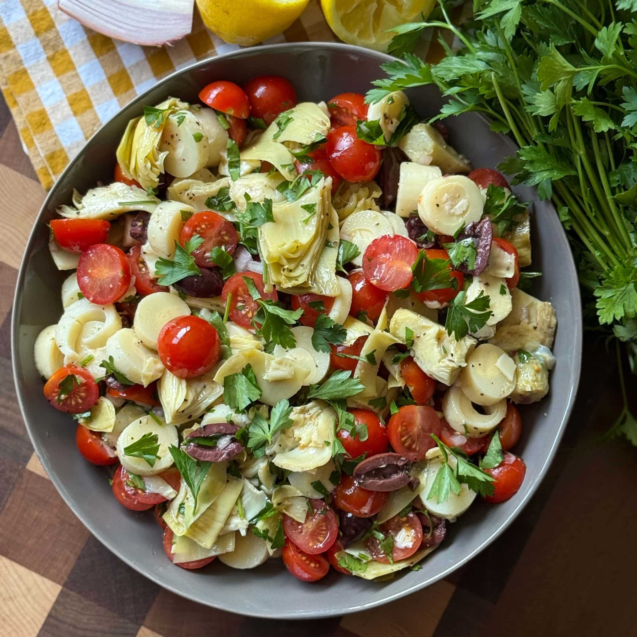 Hearts of Palm & Artichoke Salad Picture