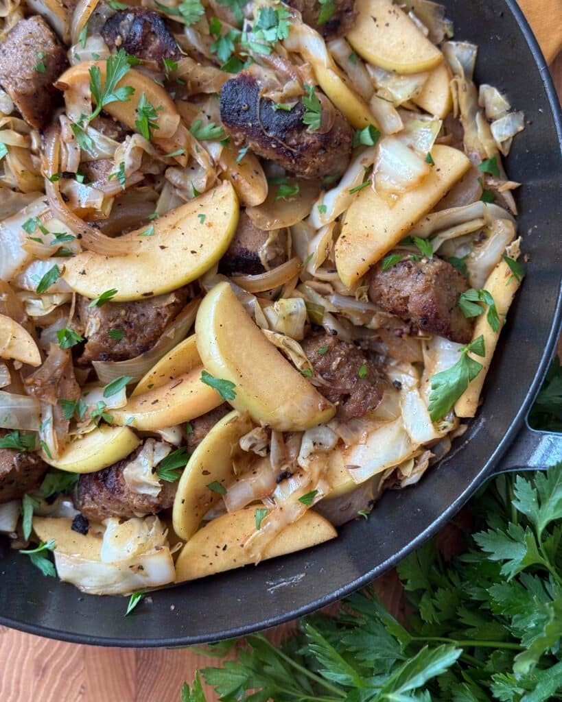 Vegetarian Sausage and Cabbage Skillet with Apples 4x5