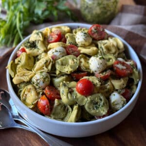 Tortellini Pasta Salad with Pesto